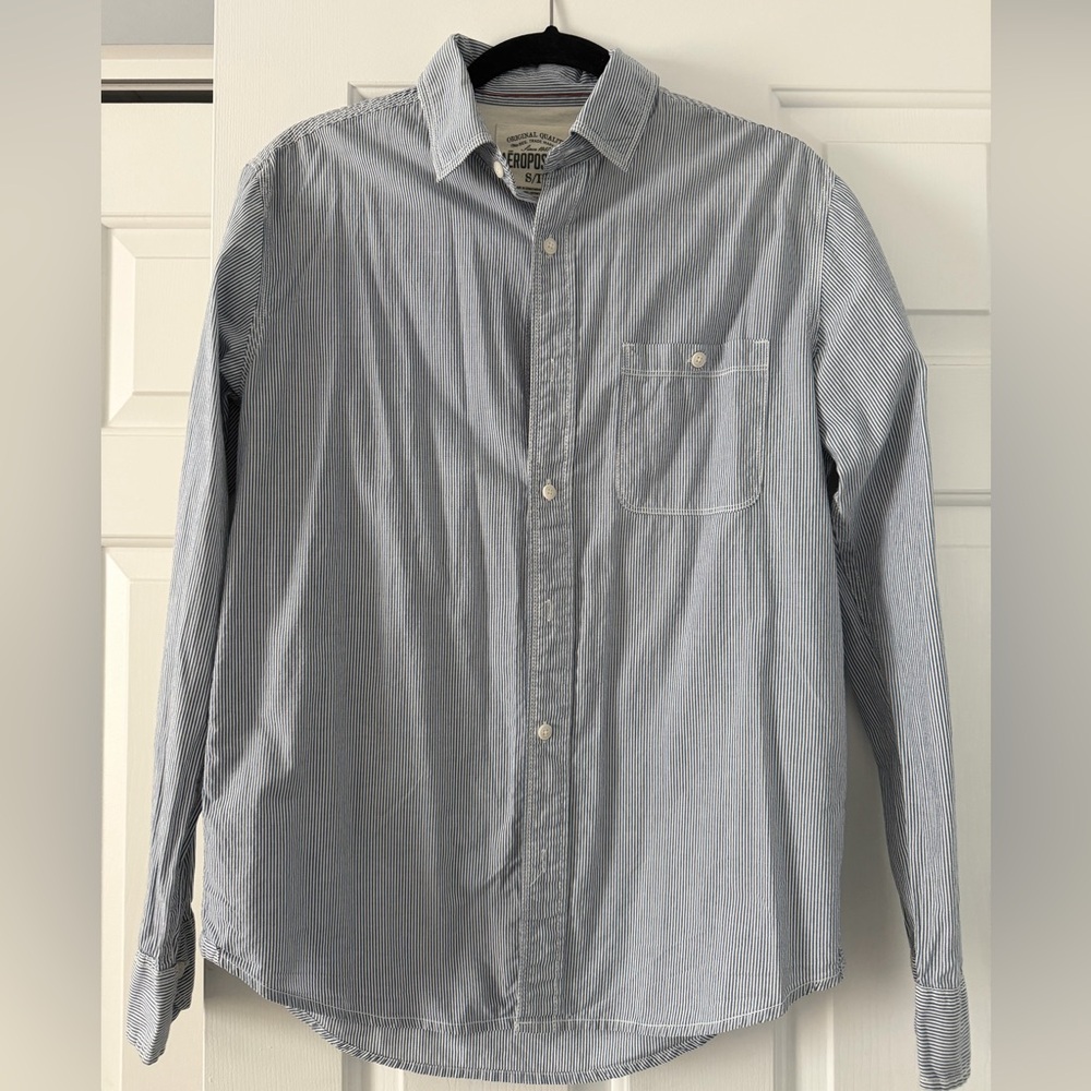 Aeropostale Men's Blue Pinstripe Button Down Shirt